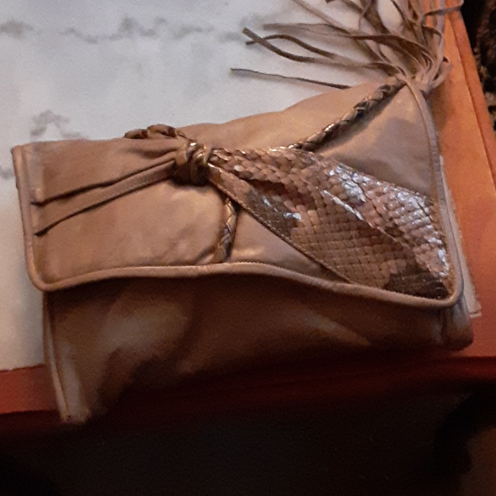 7 handbags by Dimitri in very soft leather & snake